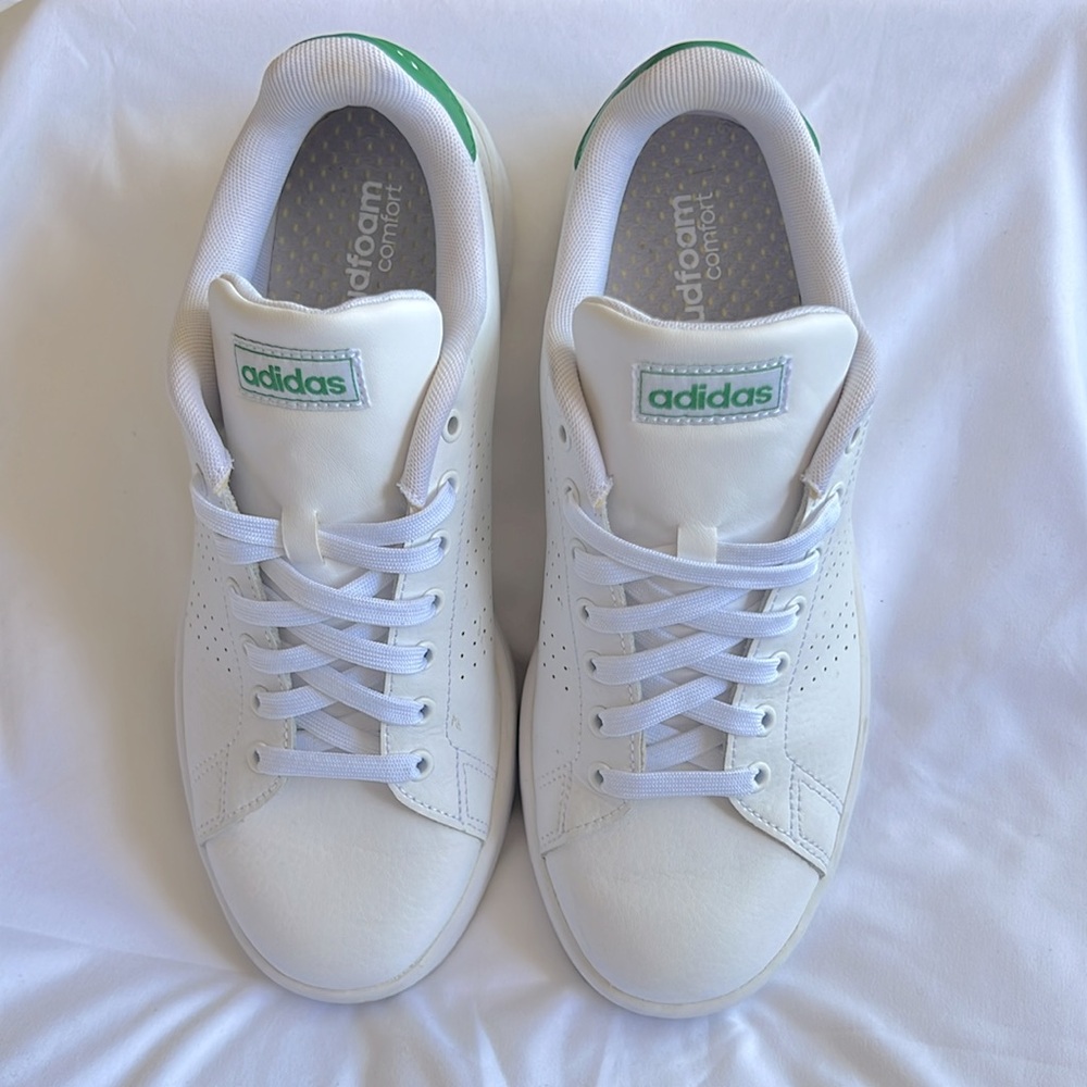 Women’s Adidas Advantage Tennis Sneaker 8.5